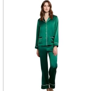 Tahari satin emerald green pajama set large